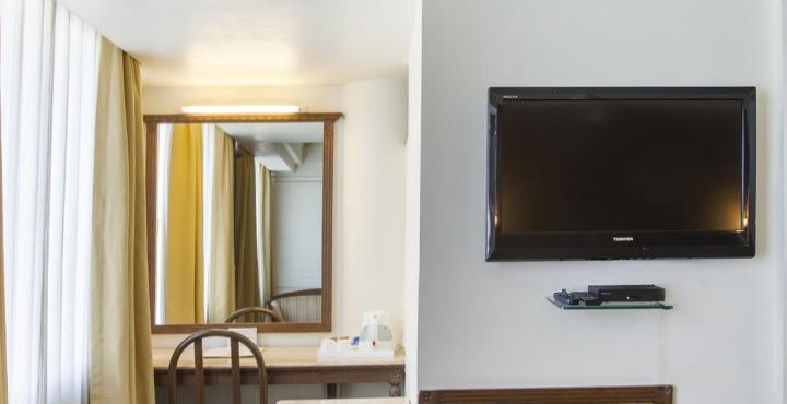 Comfort Inn President Near Ahmedabad Junction Station Экстерьер фото