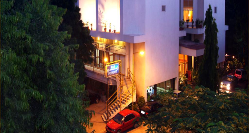 Comfort Inn President Near Ahmedabad Junction Station Экстерьер фото