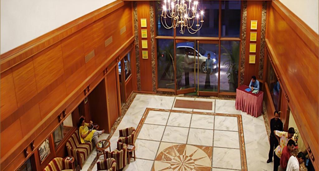 Comfort Inn President Near Ahmedabad Junction Station Экстерьер фото
